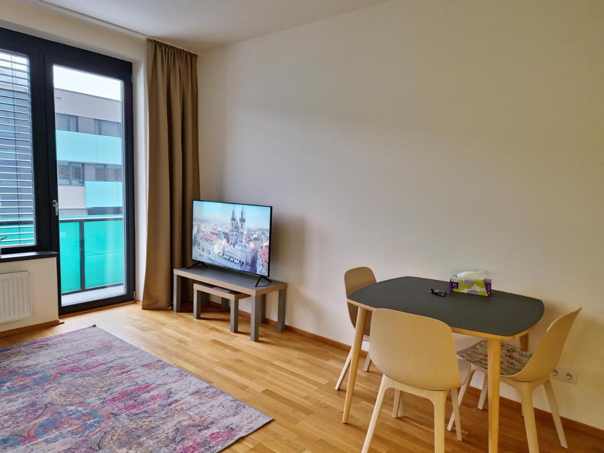 Kama Apartments Прага Экстерьер фото