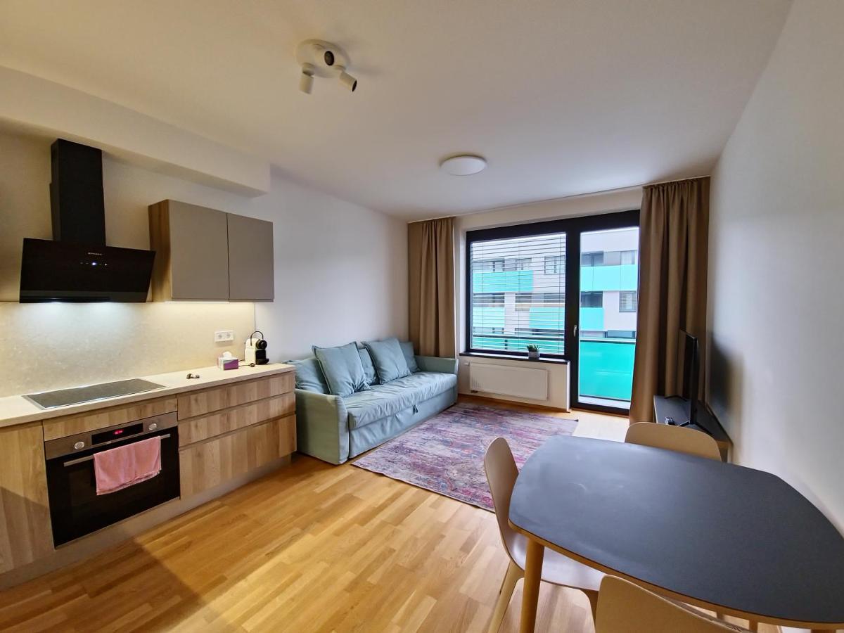Kama Apartments Прага Экстерьер фото